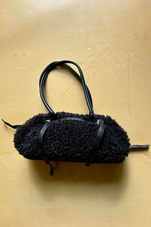 Hicks Shearling Barrel Bag Black